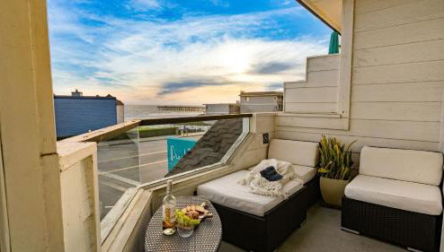 2 Cayucan Bungalows Steps to Beach Shared Lounge Sleeps 12 - Foto 1, Other