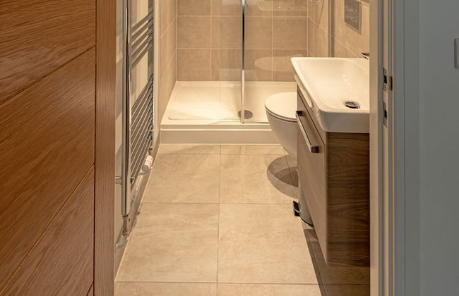 Spacious Modern Apartment - Foto 8