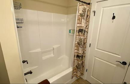 River Rock Cabin - Comfortable, Private Home with King Beds & Mountain Views - Foto 33