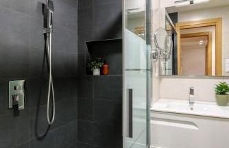 Maikran Signature Exclusive Town Hall Apartment - Foto 18