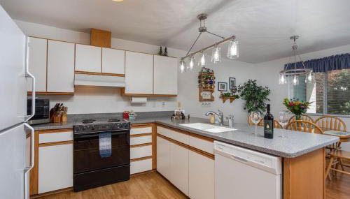 Walk to Downtown Leavenworth, Coaster, Festivities, Oktoberfest, Christmas Lights, Maifest - Foto 2