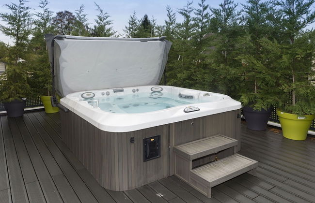 Waterfront Holiday Home in Heeg with Hot Tub - Foto 11