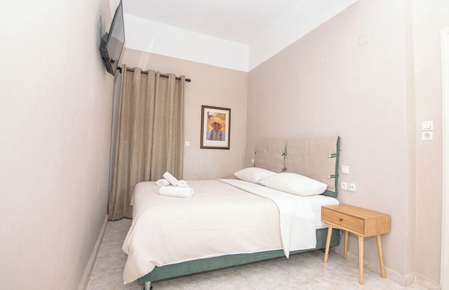 Talos Hotel Apartments - Photo 13