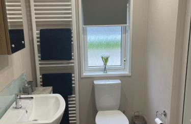 Ailsa Lodge with Hot Tub - Foto 10