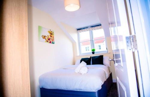 House - Sleeps 7 - Parking - 10Min Drive to Centre - Foto 12