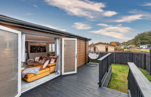 York Family Luxury Cabin with hot tub - Photo 1