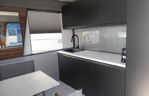 NEON Bigigio House Boat - Foto 6