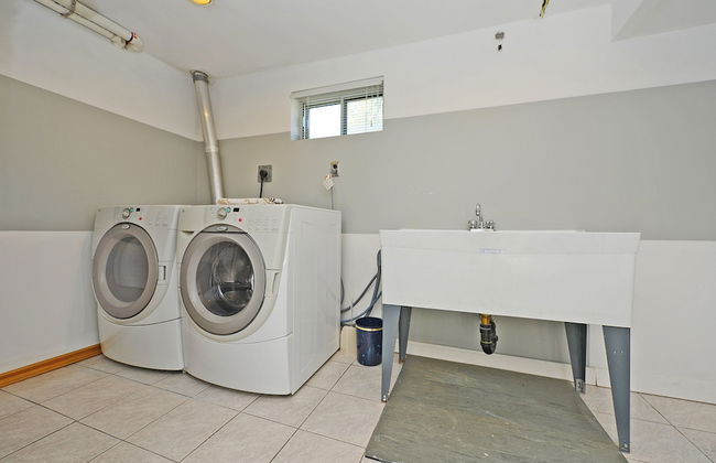 Richview Gardens Apartment - Photo 8