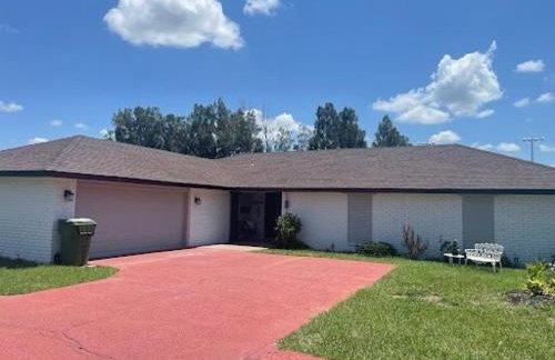 Brownsville Country Club House - Foto 1