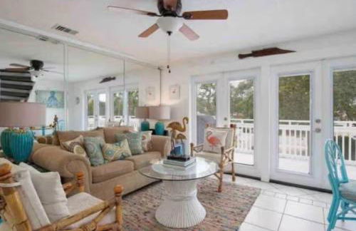 Say YES To Spring! 4BR Home w private pool 2 min to Destin beaches - Foto 8