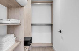 Modern Downtown Condo with Pool Gym BBQ Game Room CoWorking Spaces - Foto 27