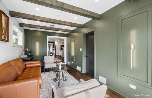 Casa 22 Luxury & Modern 3BD 2BA Home in Skokie - Photo 4