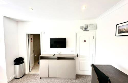 Sunny Modern, Private Apartment,15 Mins To Central London - Photo 17