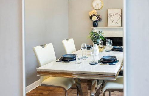 4 Bed , Monthly & Weekly Offers , Ideal For Contractors , Relocation & Leisure Stays - Photo 37