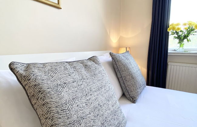 Stylish Apartments next to Buckingham Palace - Photo 18