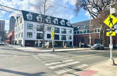 Central 2BR Near Yale WiFi with Washer and Dryer - Foto 27