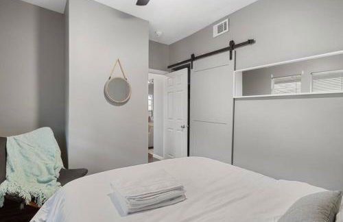 Pet&Baby Friendly 2BR w- in-unit Laundry WIFI - Foto 5