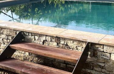 La provence avec piscine privative en campagne - Photo 1