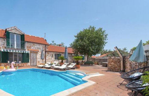 Amazing Home In Najevi With Wifi - Photo 6