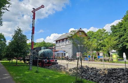 Natur-Design "Platzhirsch Sauerland" - Sauna, Kamin, Balkon, Garten, Hütte, Grill - Foto 57