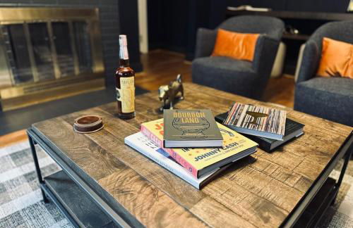 Stylish 3BR with Patio Walk to State Capitol - Foto 45