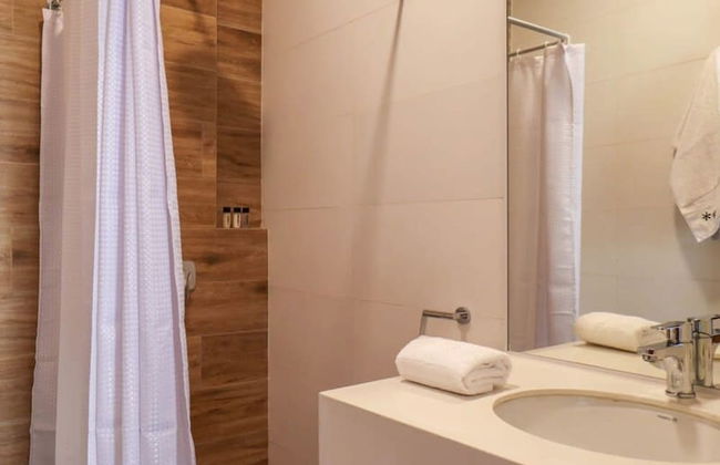 w Modern 4BR Villa With Private Pool in Paracas - Foto 20