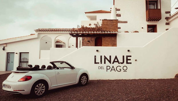 Free tour del vino en El Sauzal - Foto 2, La entrada de las bodegas Linaje del Pago