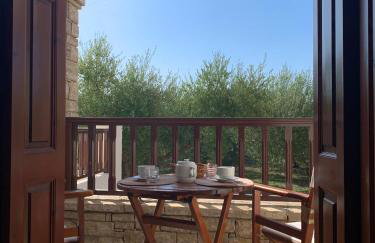 Gaia Apartments - Photo 2