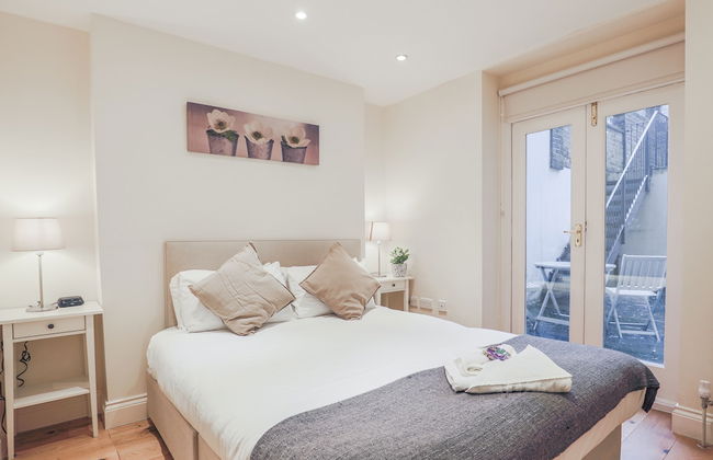 Urban Stay Oxford Gardens Apartments - Photo 2