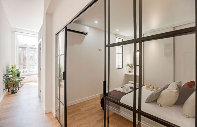 Urban House by LovelyStay - Foto 21