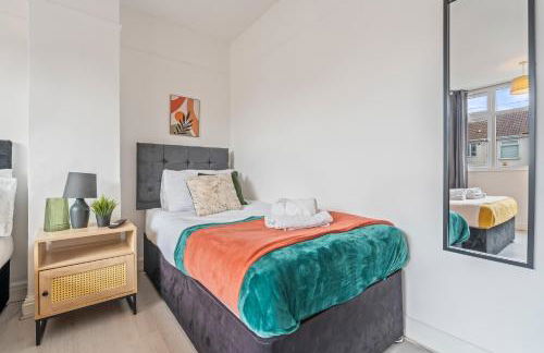 New Spacious 3-Bed House, Driveway Parking, Ideal Contractor Stay - Foto 10