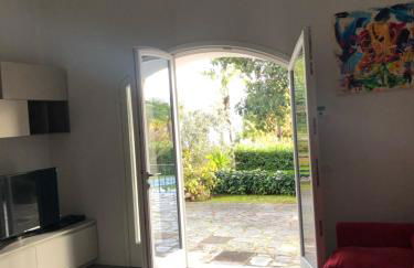 Villa Santa Chiara Lesa - appartamento vista lago con piscina - Foto 14