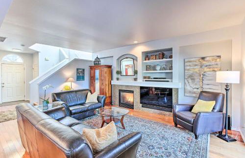 Tacoma Home with Garden and Pond about 3 Mi to Beach! - Foto 1