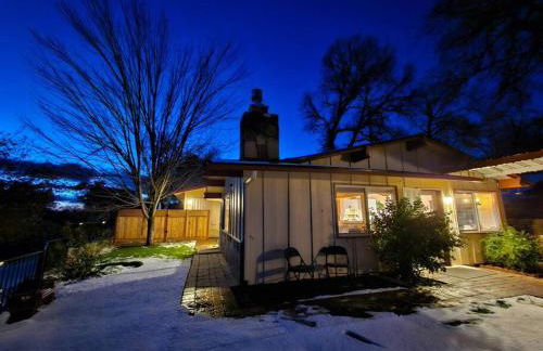 Yosemite Gateway Cottage - King Suite - Mountain Views - Foto 47