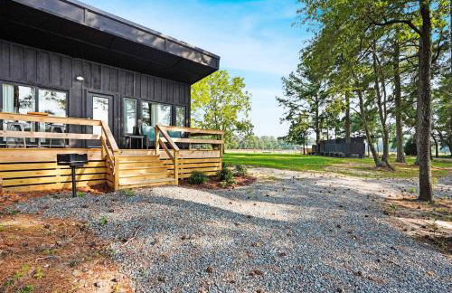 Waterfront 1BR on Working Farm with Deck and View - Foto 28