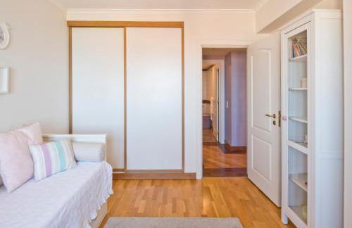 Sea Front Family Apartment - Foto 33