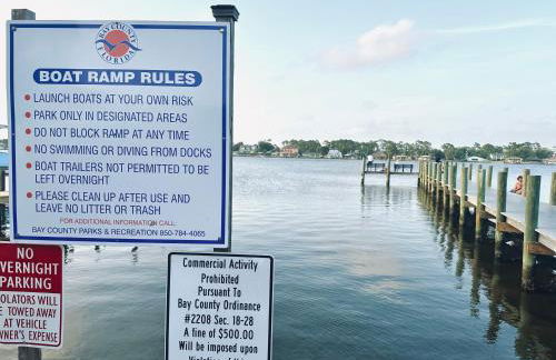 Sea Salt Vacation Home, Private Pool - Walk to Beach - Foto 56