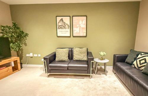 Tutu Suite - Stylish & Quiet City Centre 2 Bed Apartment I Free private Parking & Fast WiFi - Foto 14