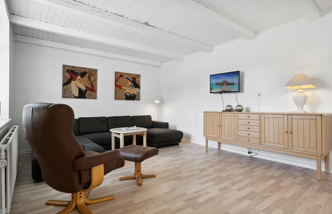 "Essie" - 20km from the sea - Foto 27