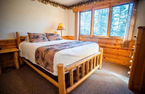 Spacious 6Bedroom Cabin Style Home - Sleeps 18 - Near Birch Lake - Timber Bay - Parking - CB13 - Foto 2