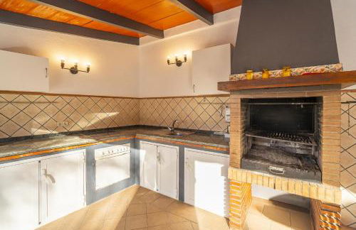 Cubo's Casa El Rodeo & Private Pool - Photo 9