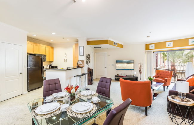 LAs Premier Apartments - Photo 40