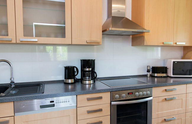 Cozy Apartment in Niederehe Eifel near Forest - Photo 4