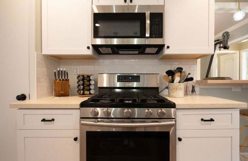 Charming Garden Cottage- steps to historic Old Town Half Moon Bay - Foto 19