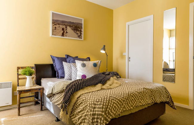 Mika, 2bdr Fitzroy pad With Secure Parking - Foto 6