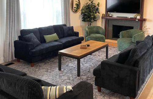 2 whole houses, Fire pit, Game room, feel at home. - Foto 1