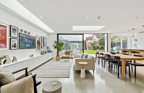 Glade House - Photo 3