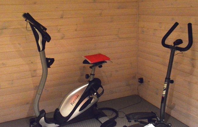 Modern Escape With Private Sauna - Photo 21