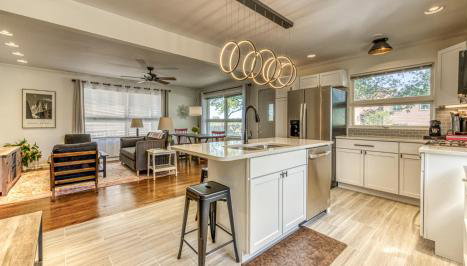 Modern Beach Bungalow, Firepit, Foosball, Hot tub, IN Dunes Natl Park - Foto 5, stove, dishwasher, pet friendly, minibar