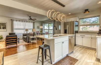 Modern Beach Bungalow, Firepit, Foosball, Hot tub, IN Dunes Natl Park - Foto 5